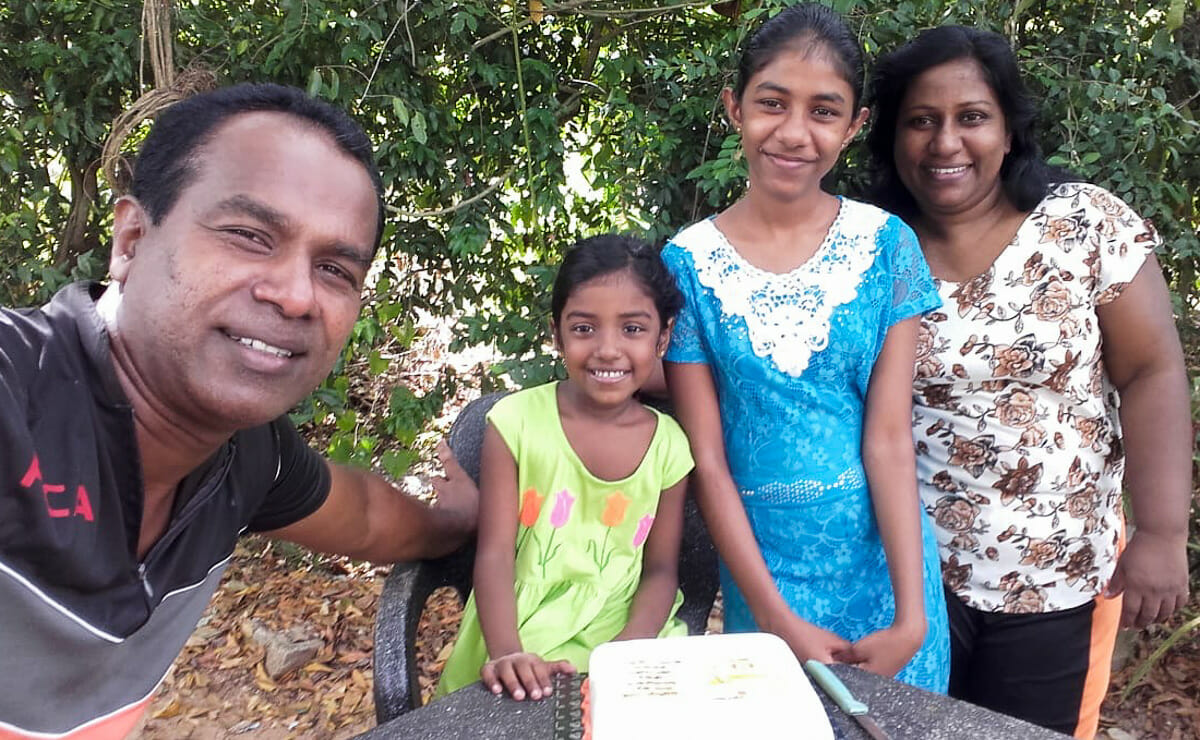 Jacobi Family - Enjoying some well earned cake.